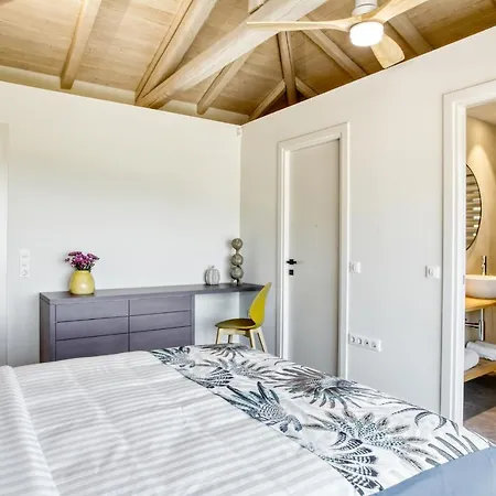 Barocco Corfu Villa *