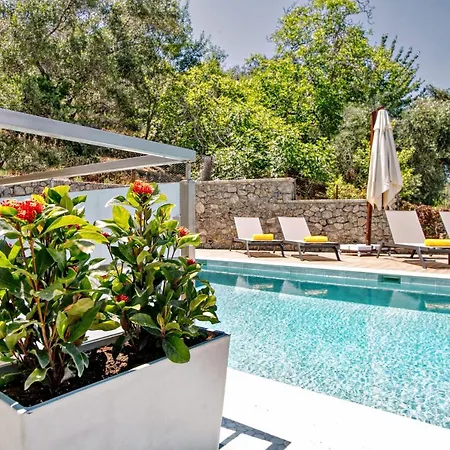 Barocco Corfu Villa *